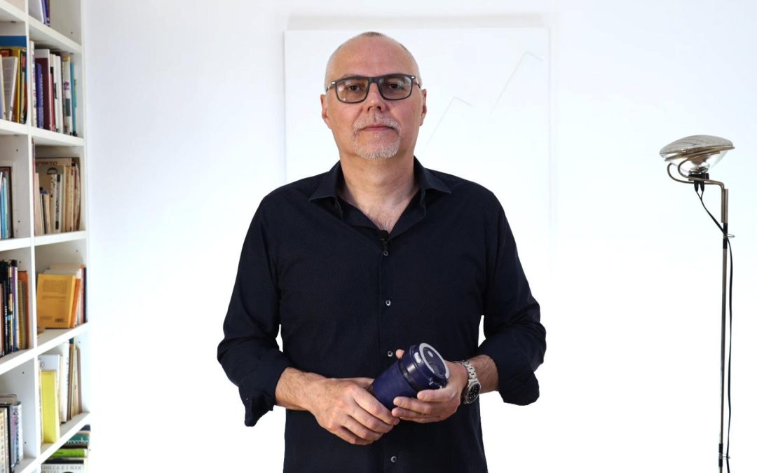 Andrea Bonomi, scopri come nasce il desiderio e perché i consumatori si innamorano solo di ciò che già conoscono. Marketing emozionale, memoria affettiva e touch point.